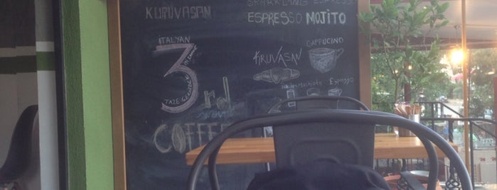 Caffe İtalyan is one of สถานที่ที่ Nail ถูกใจ.