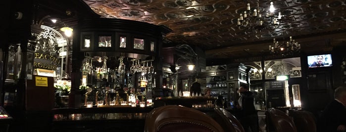 Deacon Brodie's Tavern is one of reykjavik/dublin/edinburgh 22.