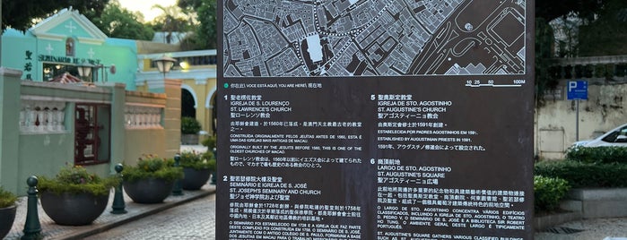 St. Augustine's Square is one of World Heritage.