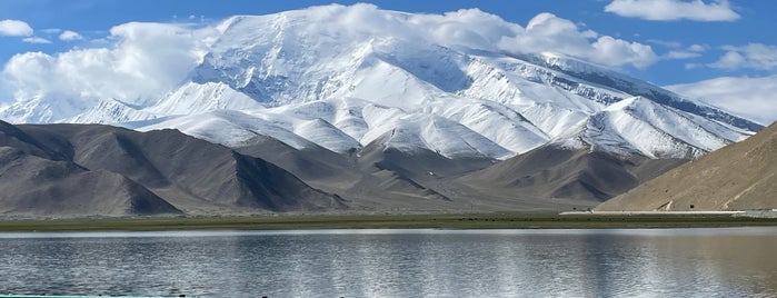 Karakul Lake is one of Lugares guardados de Dan.