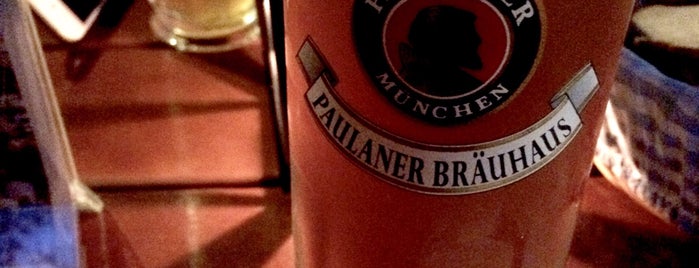 Paulaner Bräuhaus | 宝莱纳餐厅 is one of Food/Drink.