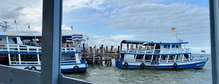 On Boat To Koh Samet is one of On da way.