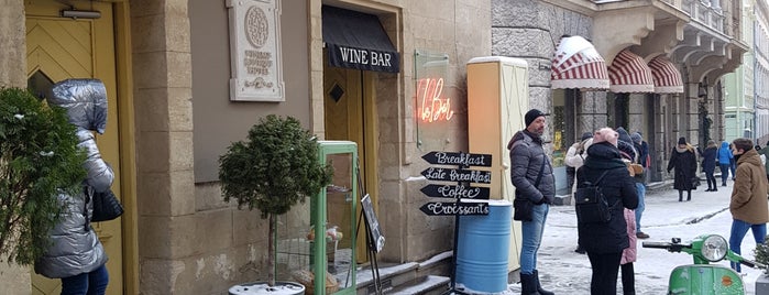 Le Bar. Wine and croissants is one of Lviv.