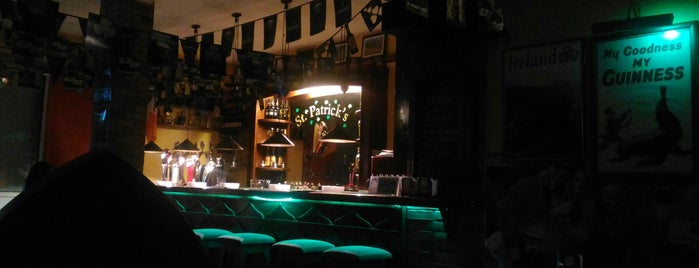 St Patrick's Irish Pub is one of Bares, Cafés & Cia..