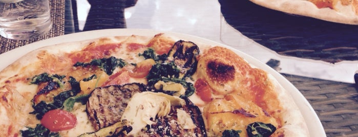 Pizzeria Platzl is one of Posti che sono piaciuti a Maike.