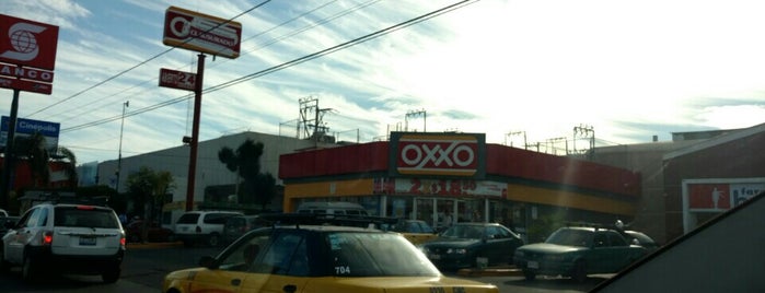 Oxxo is one of Tempat yang Disukai Rosse Marie.