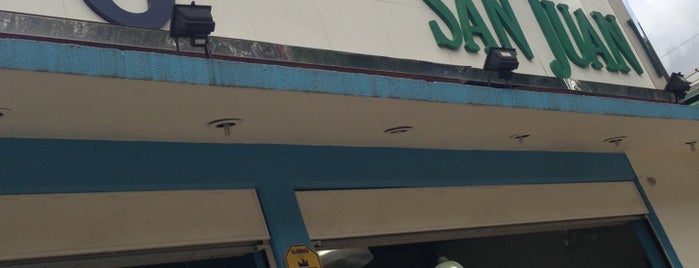 Farmacia San Juan is one of Tempat yang Disukai Maria Isabel.