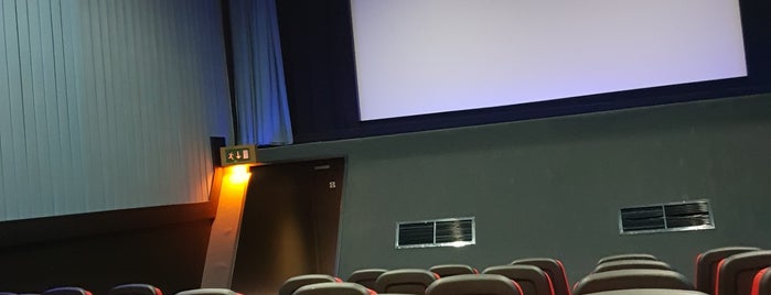 Premiere Cinemas is one of สถานที่ที่บันทึกไว้ของ Richard.