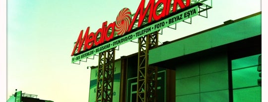 MediaMarkt is one of Tempat yang Disukai Rasim Mahir.