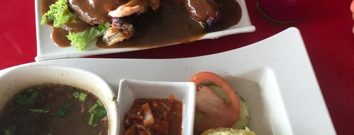 Ida Nasi Ayam Delight's Bandar Perda is one of Makan @ Utara #12.