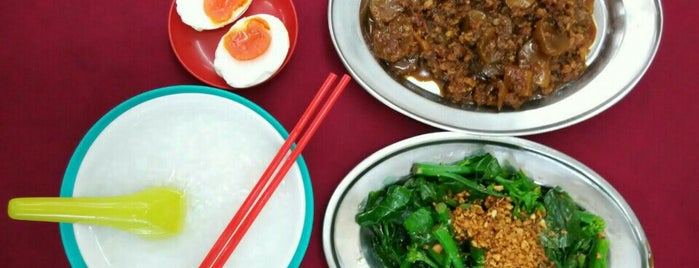 Dai Zhong Bak Kut Teh is one of Setia Alam Eatery.