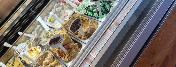 Gelateria Lariana is one of Italy 🇮🇹.
