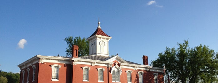 Lynchburg Town Square is one of Lugares favoritos de The1JMAC.