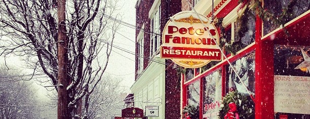 Pete's Famous Restaurant is one of สถานที่ที่ Gayla ถูกใจ.