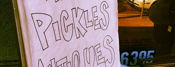 Mixed Pickles Antiques is one of Posti che sono piaciuti a J.
