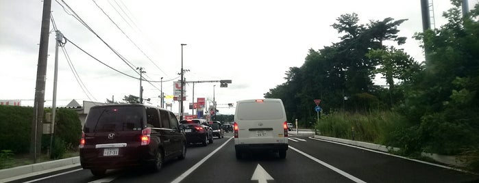 巣子交差点 is one of Route 4.