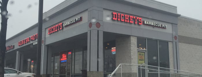Dickey's Barbecue Pit is one of Jen Randall's Overall Faves.