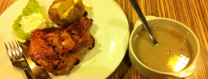 Papazi Cafe & Bistro is one of Makan @  Melaka/N9/Johor #8.