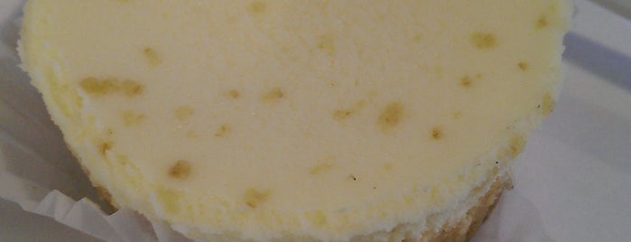 Eileen's Special Cheesecake is one of Lieux qui ont plu à T.