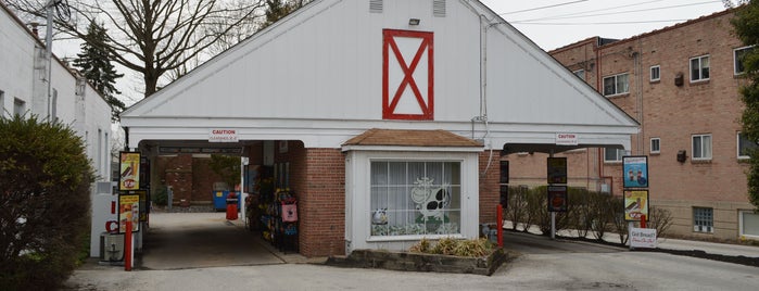 Swiss Farms is one of Top picks for Food and Drink Shops.