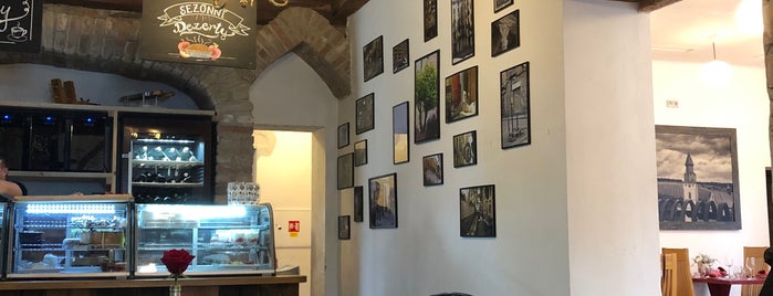 Barrio Gotico Cafe is one of Moravia.