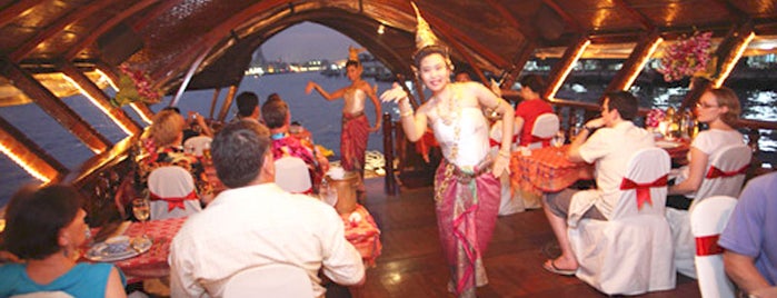 Loy Nava is one of Chao praya cruise.