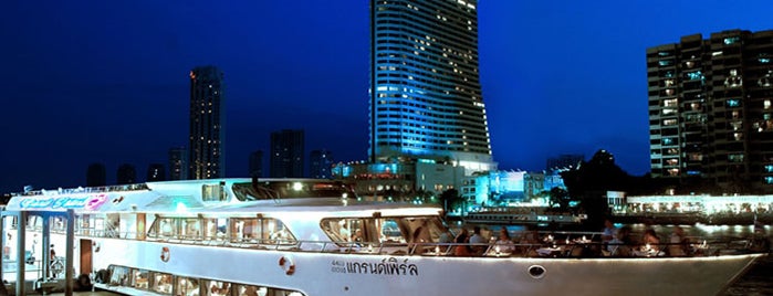 Grand Pearl Cruise is one of Chao praya cruise.