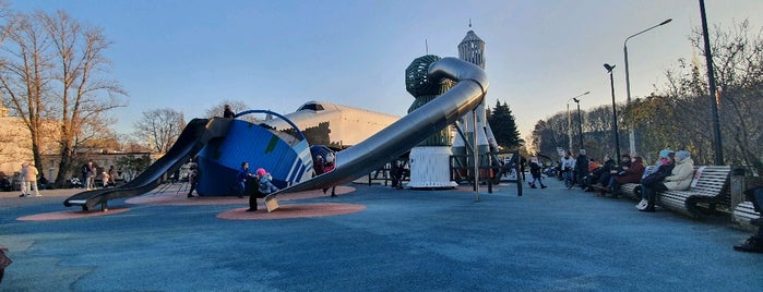 Космическая детская площадка is one of The 15 Best Playgrounds in Moscow.