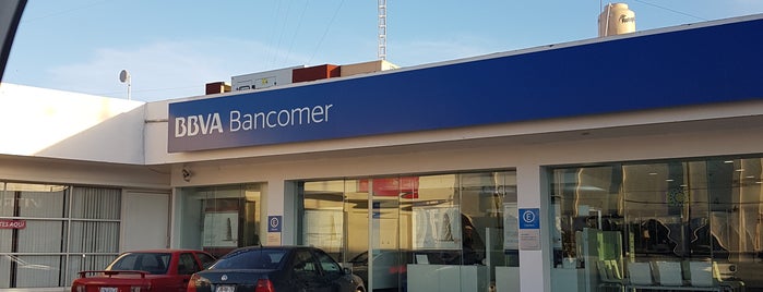 BBVA Bancomer Sucursal is one of Ernestoさんのお気に入りスポット.