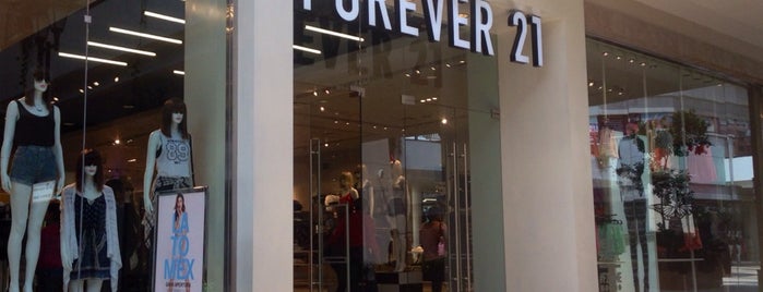 Forever 21 is one of Yaelさんのお気に入りスポット.