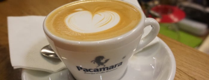 Pacamara is one of Ee Leenさんのお気に入りスポット.