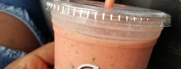 The Juice Bar is one of Locais curtidos por Whitney.