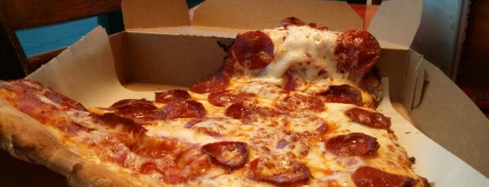 Jumbo Pizza is one of Brooke : понравившиеся места.