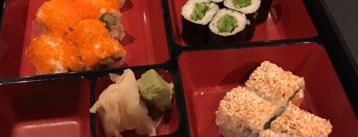 SushiCo is one of ⭐️Favorito Mavorito⭐️.