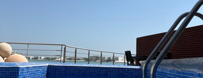 The Dragon Hotel And Resort Amwaj Islands is one of البحرين 🇧🇭.
