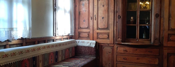 Atatürk Evi Müzesi is one of Görülmesi gereken.