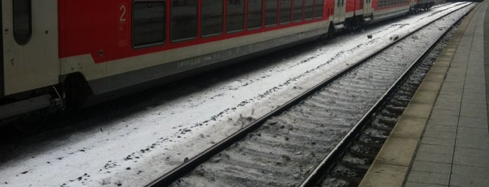 Bahnhof Düsseldorf Flughafen is one of DB ICE-Bahnhöfe.