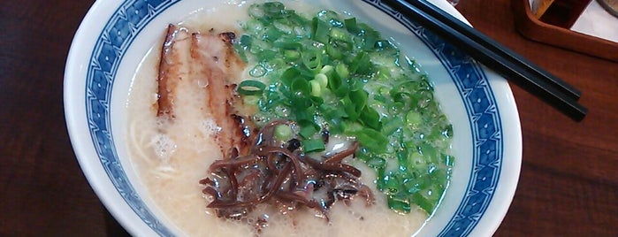 まるうまラーメン 吉塚店 is one of らめーん(Ramen).