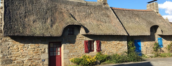 Village de Kerascouët is one of Bretagne to do.