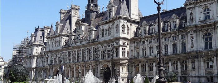 Hôtel de Ville de Paris is one of Locais curtidos por Kate.