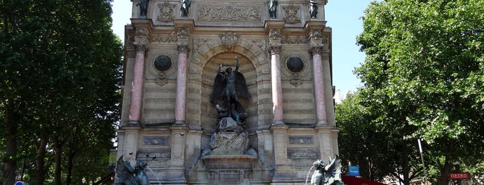 Plaza de Saint Michel is one of France.