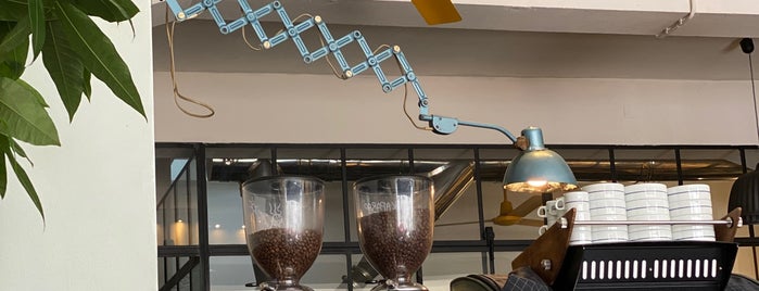 Combi Coffee Co. is one of Porto / Food.