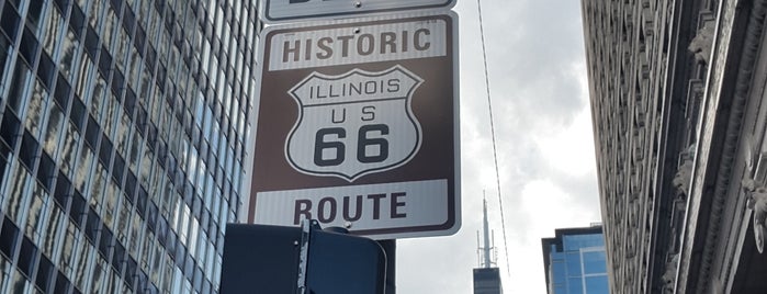 Route 66 is one of Америка.