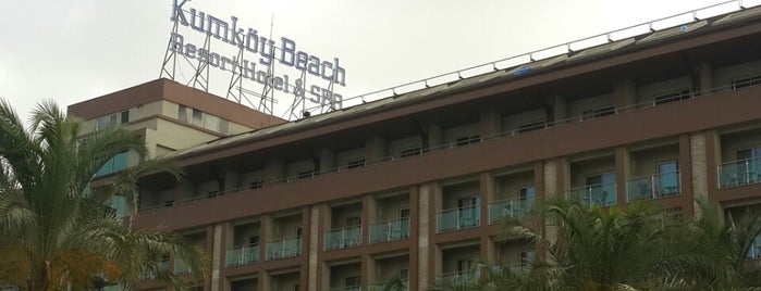 Sunis Kumkoy Beach Resort Hotel & Spa is one of Locais curtidos por Duygudyg.