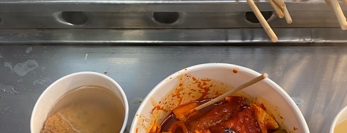 이가네떡볶이 is one of Dann's Saved Places.