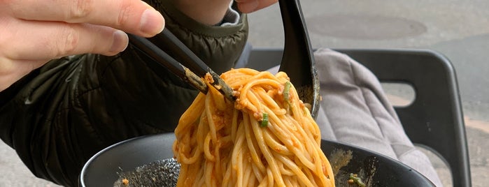 Noodle Master is one of สถานที่ที่ Salla ถูกใจ.