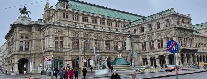 H Karlsplatz is one of Otto-Wagner Tour.