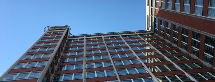 21. budova (Baťův mrakodrap) is one of Zajímavá místa.