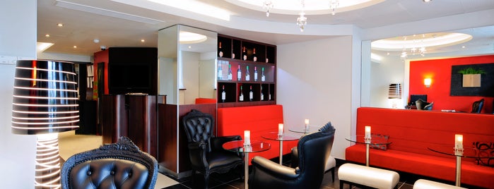 Mercure Paris Plaza Pont Mirabeau is one of Hotels.