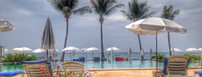 Lanta Casuarina Beach Resort Koh Lanta is one of Locais curtidos por Irina.